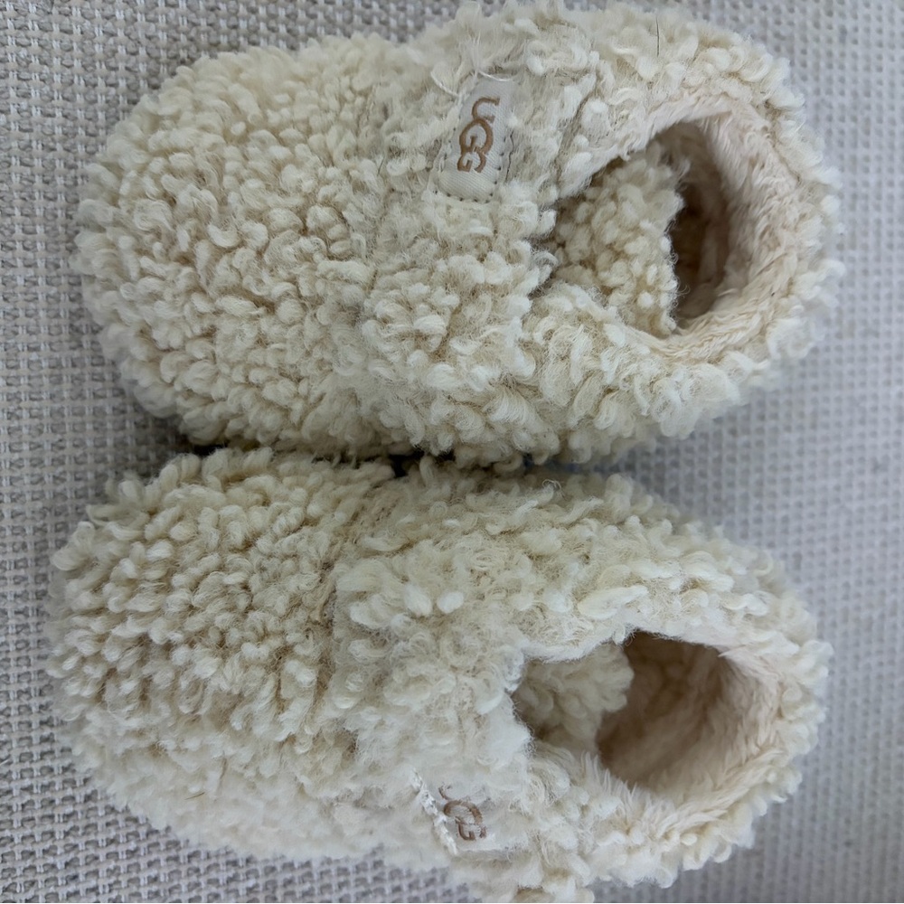 UGG Soft Cream Baby Booties